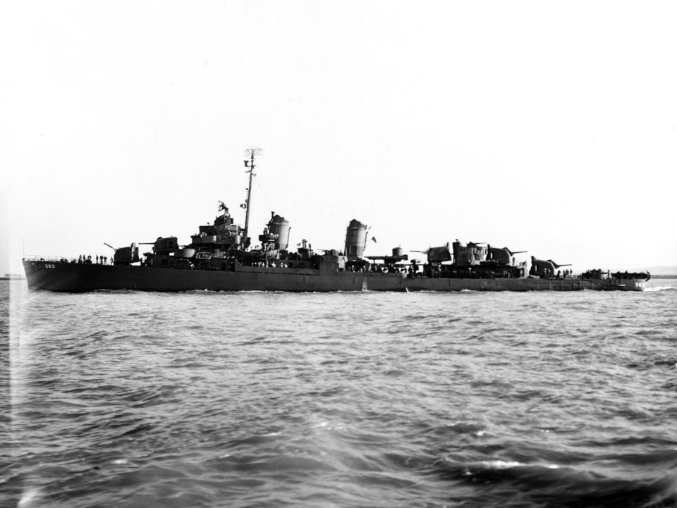 USS Ross (DD-563) underway off Mare Island Naval Shipyard, California (USA), on 27 June 1945 (NH 107271)