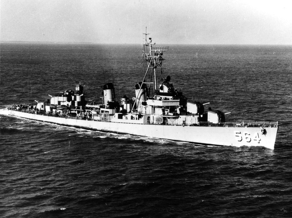 USS Rowe (DD-564) underway, in the 1950s (NH 107254)