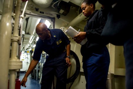 USS Roosevelt (DDG 80) 141101-N-VC599-260 (15716163412)