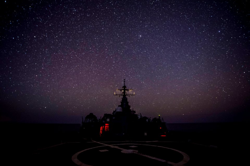 USS Ross 150508-N-FQ994-161