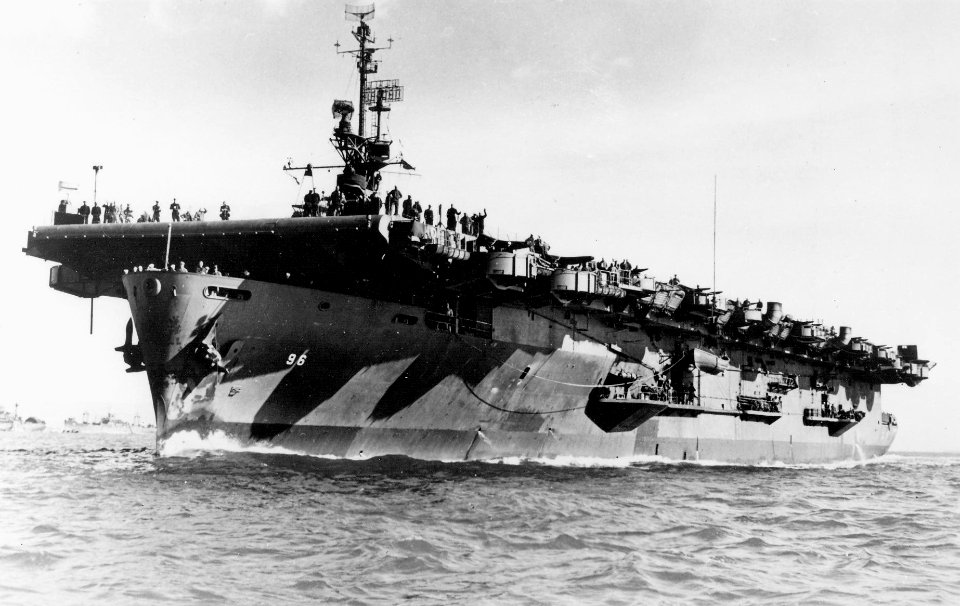USS Salamaua (CVE-96) underway off San Francisco c1945