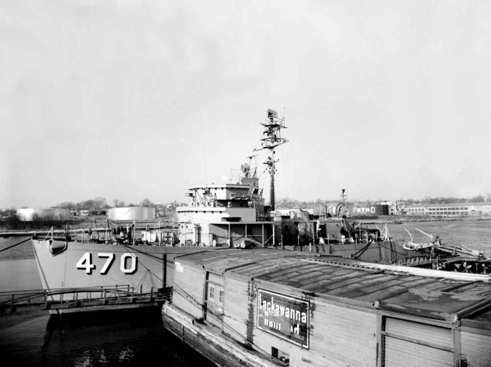 USS Salute (MSO-470) at Stamford CT in January 1955