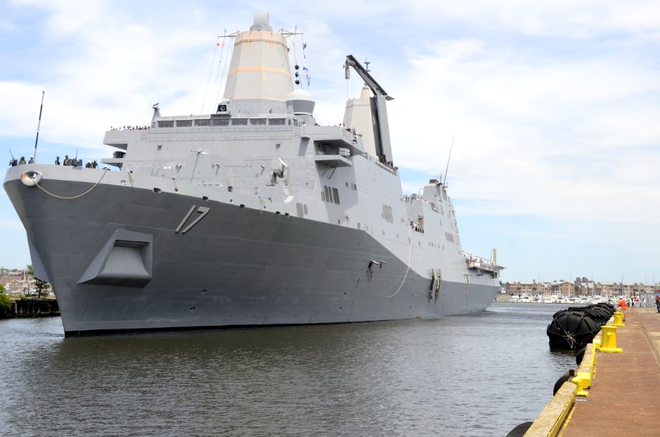 USS San Antonio 120613-N-CG900-007
