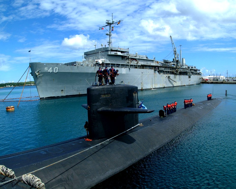 USS Salt Lake City (SSN-716) and USS Frank Cable (AS-40) at Apra Harbor, Guam, on 23 May 2002 (6640652)