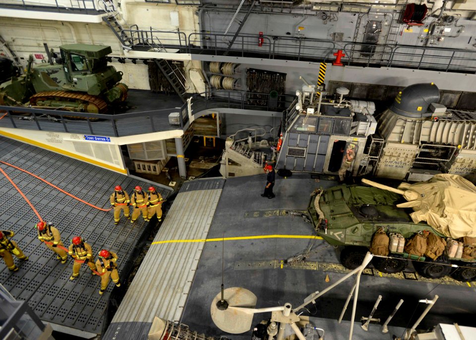 USS San Diego (LPD 22) 140615-N-IK388-059 (15335836466)