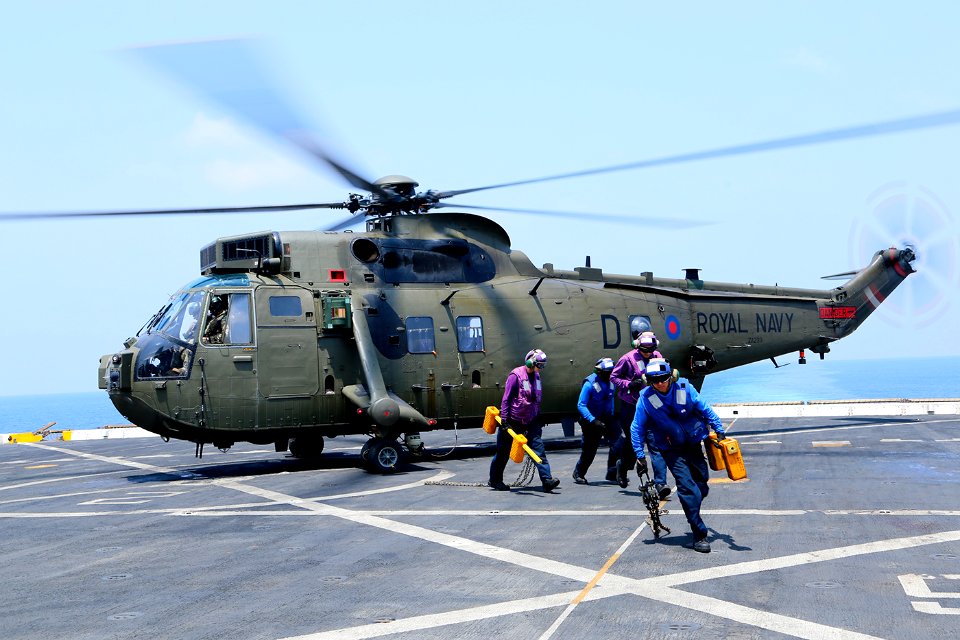 USS San Diego (LPD 22) 140928-M-CB493-029 (15523064198)