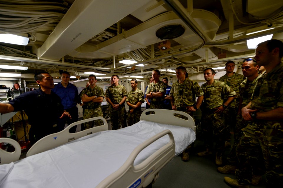 USS San Diego (LPD 22) 140928-N-IK388-067 (15257315707)
