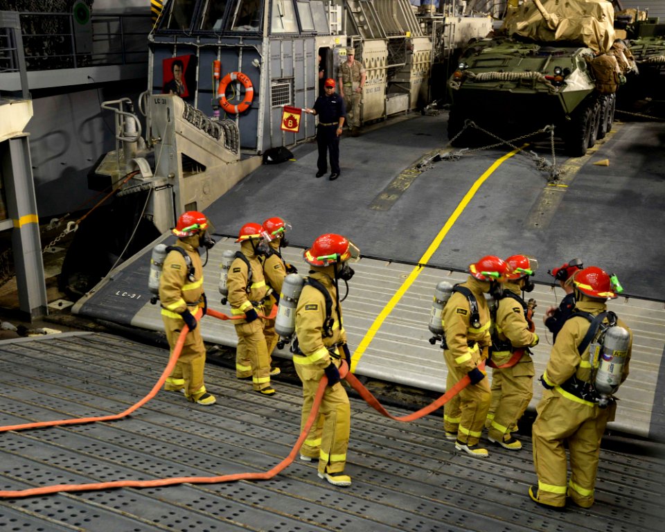 USS San Diego (LPD 22) 140920-N-IK388-054 (15172272528)