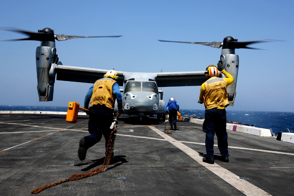 USS San Diego (LPD 22) 141020-M-QH793-083 (15421704500)