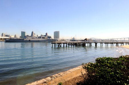 USS San Diego returns to home port 150225-N-DH124-084
