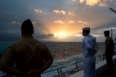 USS San Diego arrives at Joint Base Pearl Harbor-Hickam 150214-N-IK388-004