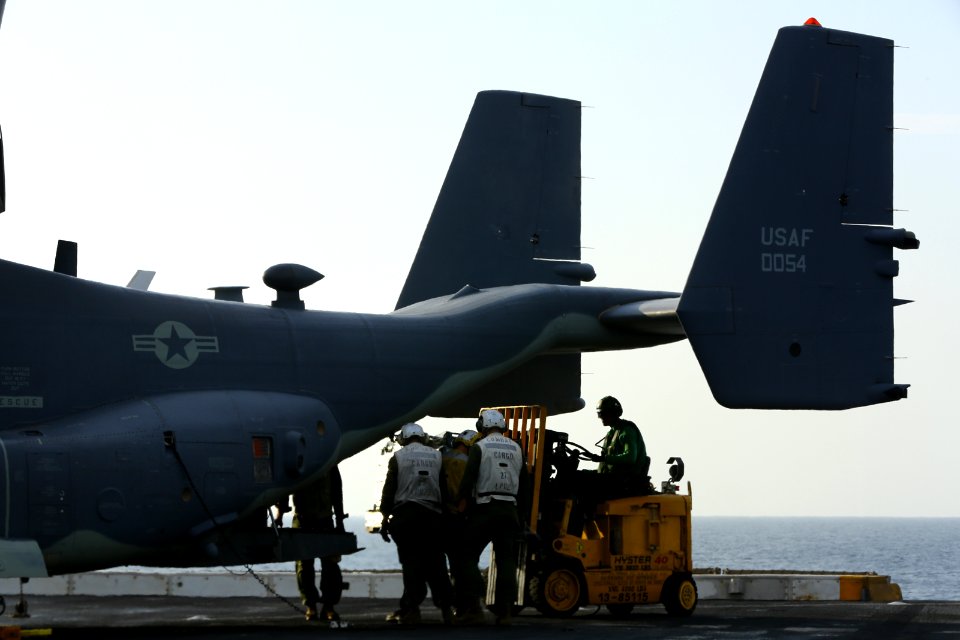 USS San Diego (LPD 22) 141013-M-QH793-114 (15596480331)