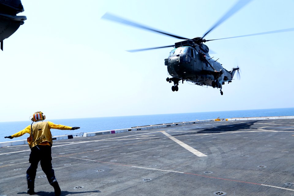 USS San Diego (LPD 22) 140928-M-CB493-189 (15523627000)
