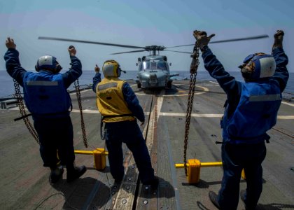 USS San Jacinto (CG 56) 130820-N-LN619-083 (9574121031)