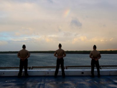 USS San Diego arrives at Joint Base Pearl Harbor-Hickam 150214-N-IK388-029