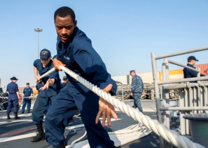 USS SAN JACINTO (CG 56) 130923-N-LN619-133 (10049894655)