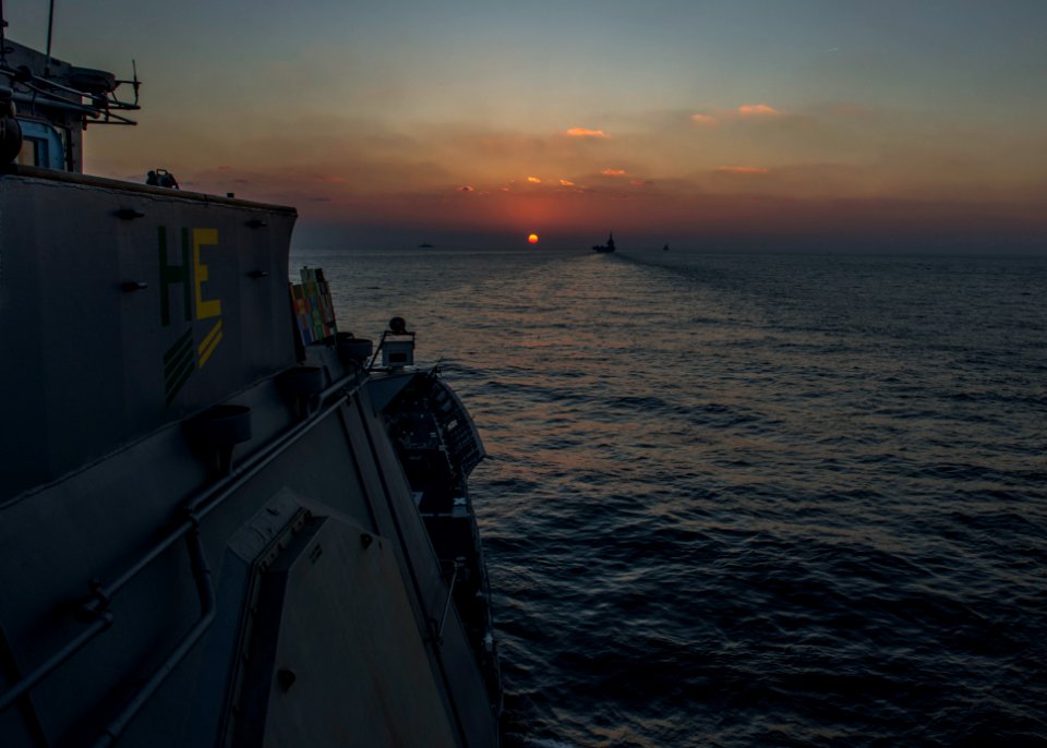 USS SAN JACINTO (CG 56) 140104-N-LN619-200 (11835939186)