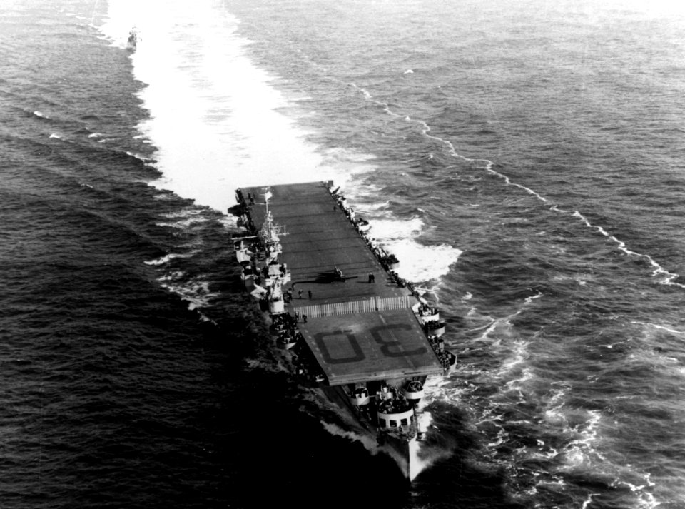 USS San Jacinto (CVL-30) underway at sea on 23 January 1944 (80-G-212799)