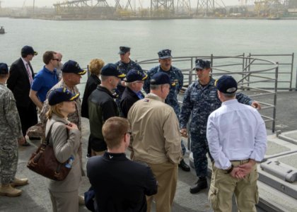 USS SAN JACINTO (CG 56) 140316-N-LN619-003 (13819918264)