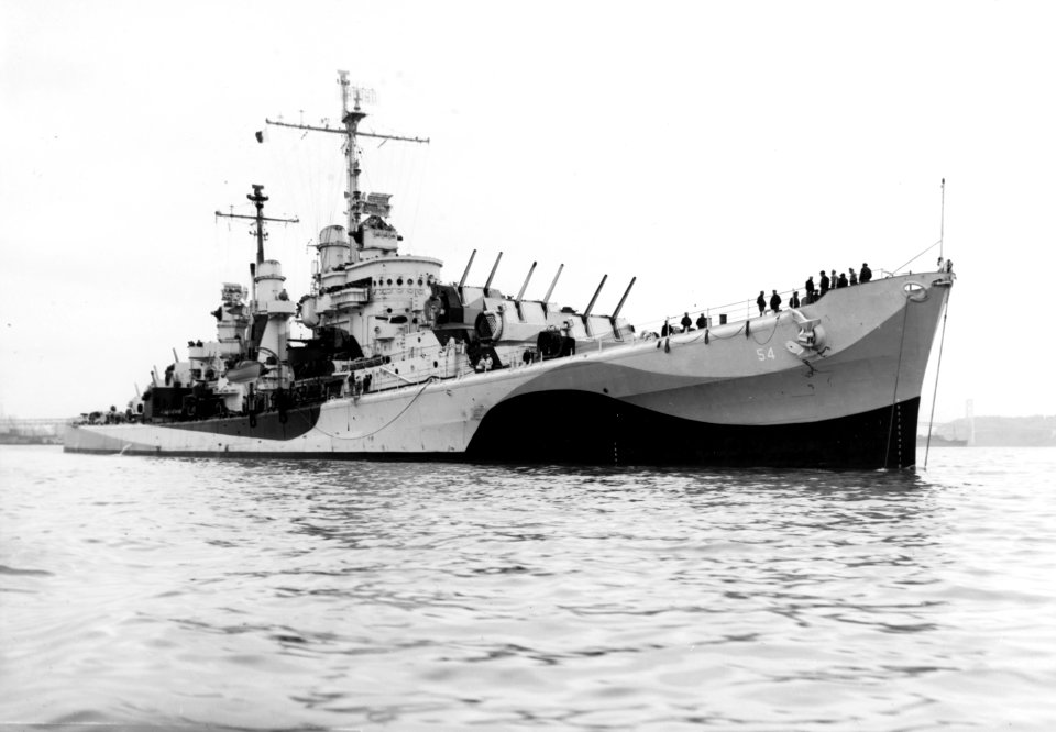 USS San Juan (CL-54) off San Francisco on 14 October 1944 (19-N-90941)