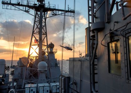 USS SAN JACINTO (CG 56) 140104-N-LN619-010 (11850338485)