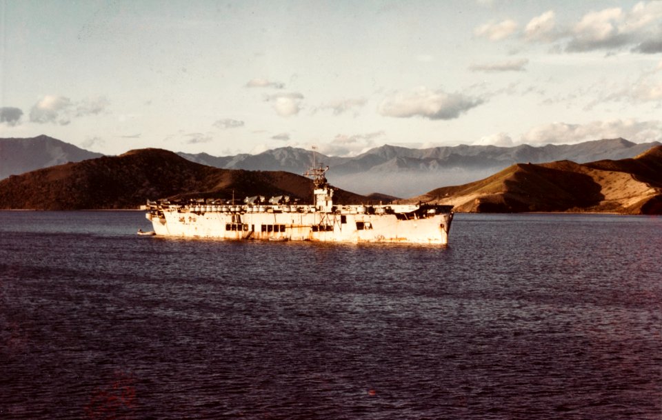 USS Sangamon (CVE-26) in harbour c1943