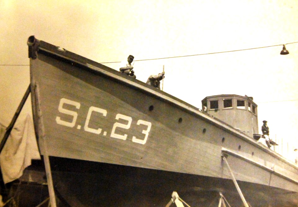 USS SC-23 under construction, Brooklyn Navy Yard, New York, WWI (18743884192)