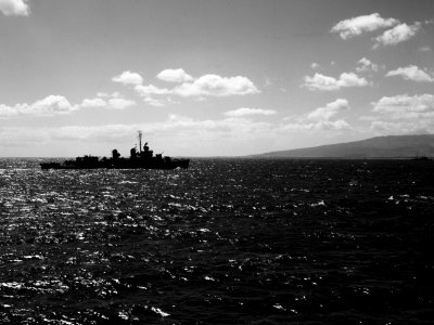 USS Schroeder (DD-501) returning to Pearl Harbor, Hawaii, on 3 August 1943 (80-G-K-562)