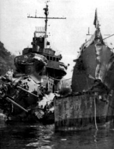USS Selfridge and OBannon damaged Oct 1943