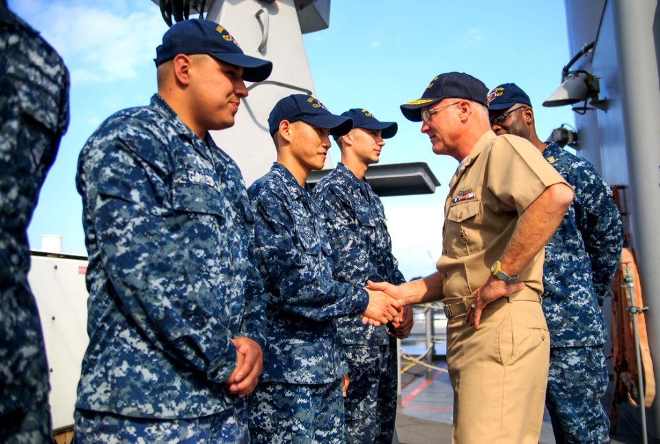 USS Shiloh operations 141009-N-NE138-107