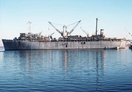 USS Simon Lake (AS-33) Kings Bay 1981