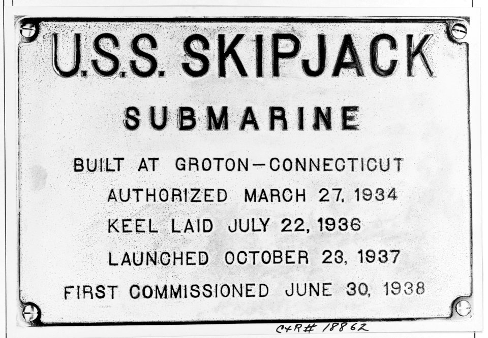 USS Skipjack - 19-N-18862