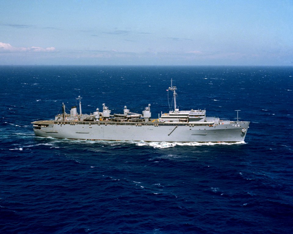 USS Shenandoah (AD-44) underway on 15 February 1984 (6391384)
