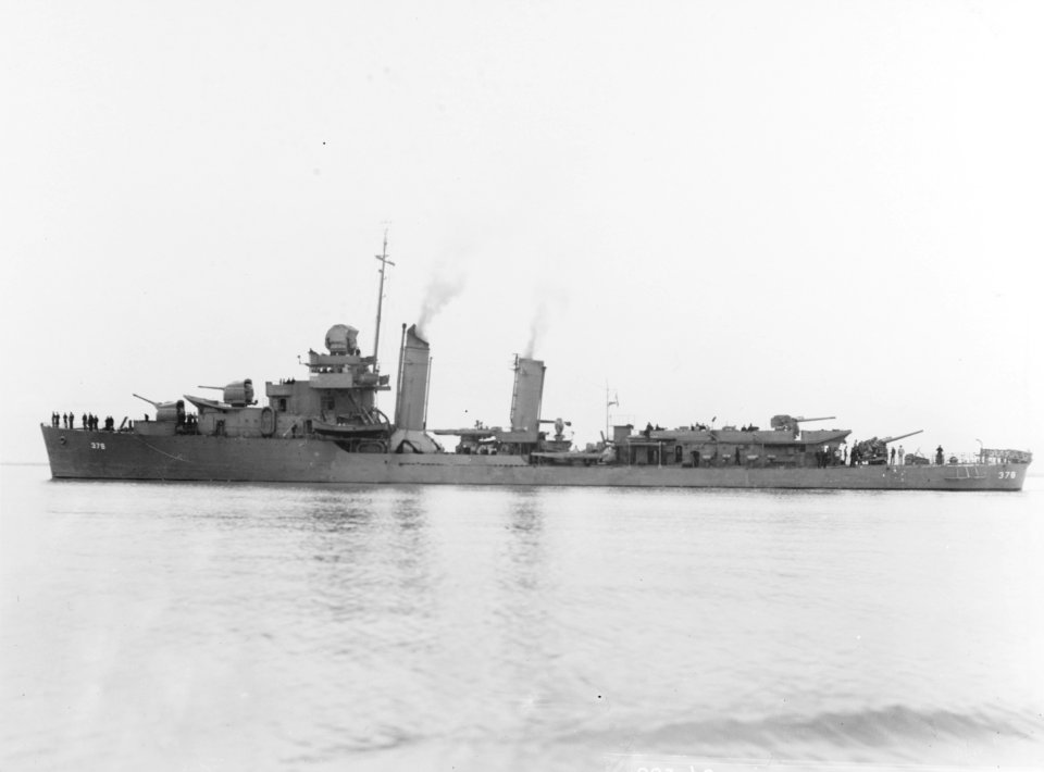 USS Smith (DD-378) off the Mare Island Naval Shipyard, California (USA), on 15 January 1942 (19-N-26694)