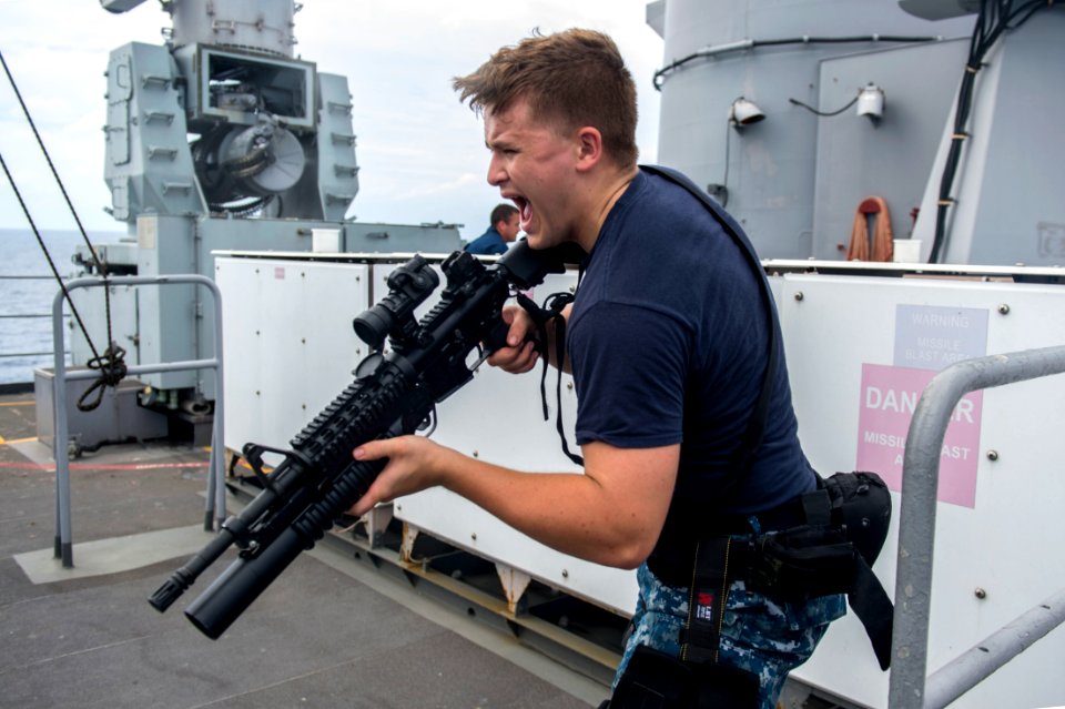USS Shiloh VBSS drill 140702-N-TU910-185