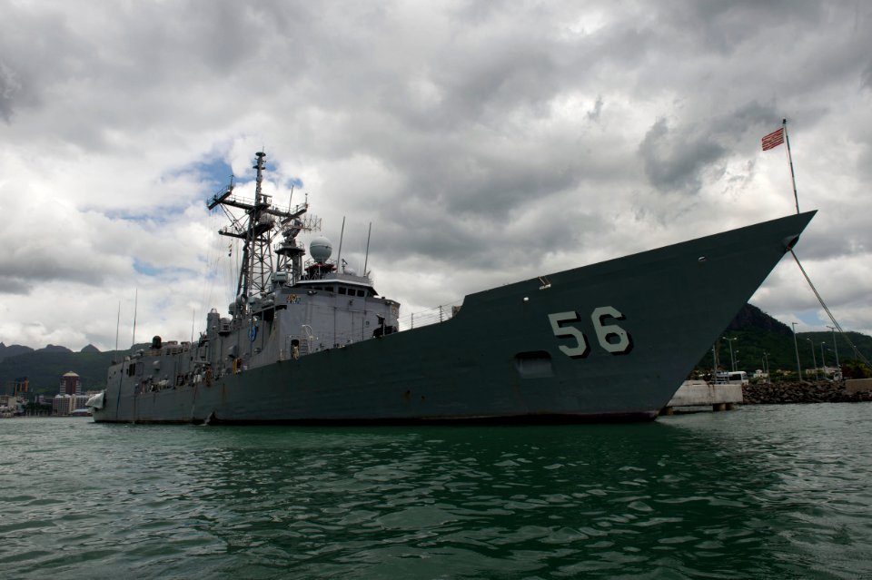 USS Simpson 150130-N-QY759-395