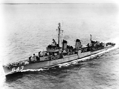 USS Sigourney (DD-643) underway at sea, in the 1950s (NH 102799)