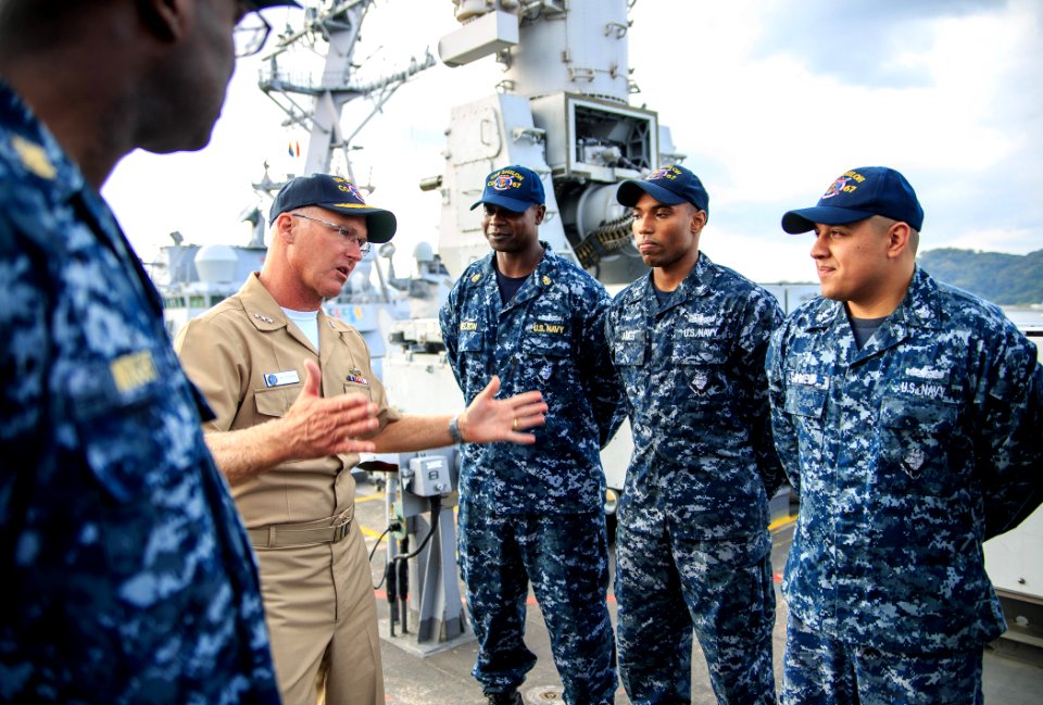 USS Shiloh operations 141009-N-NE138-233