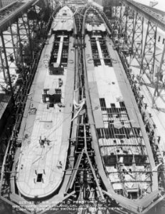 USS Smith (DD-378) USS Preston (DD-379) - 19-N-17722