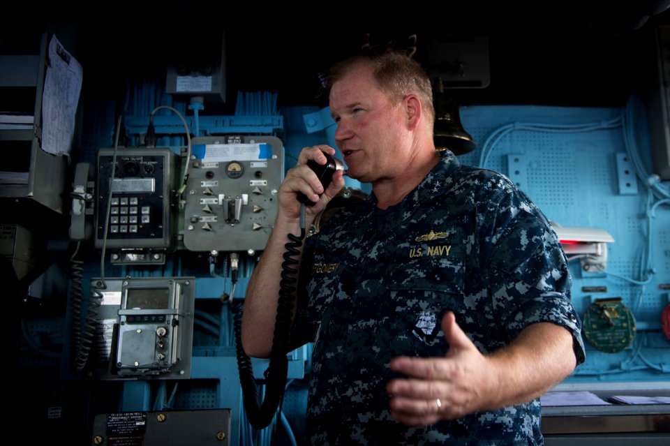 USS Shiloh operations 140912-N-UF697-169