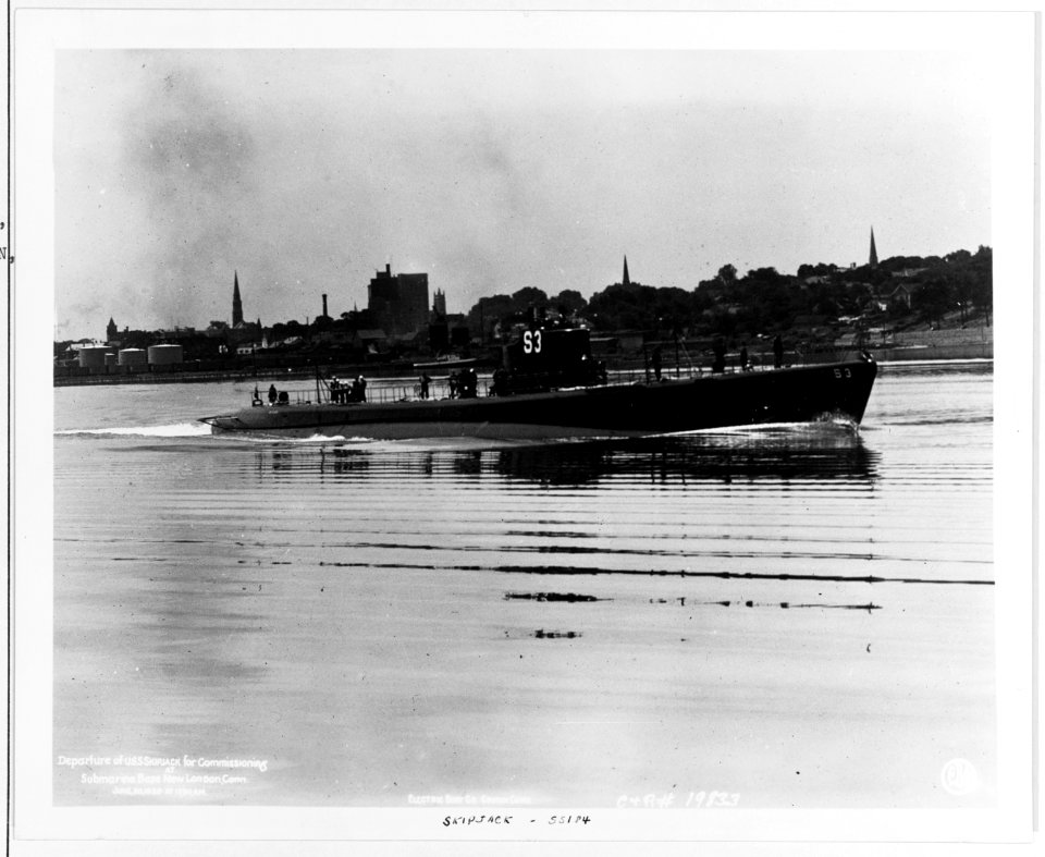 USS Skipjack - 19-N-19833