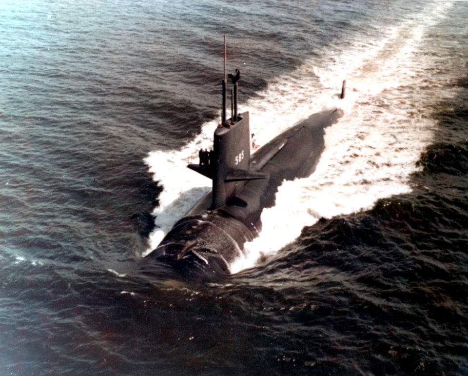 USS Skipjack (SSN-585) underway, circa in the 1960s (L45-265.01.01)
