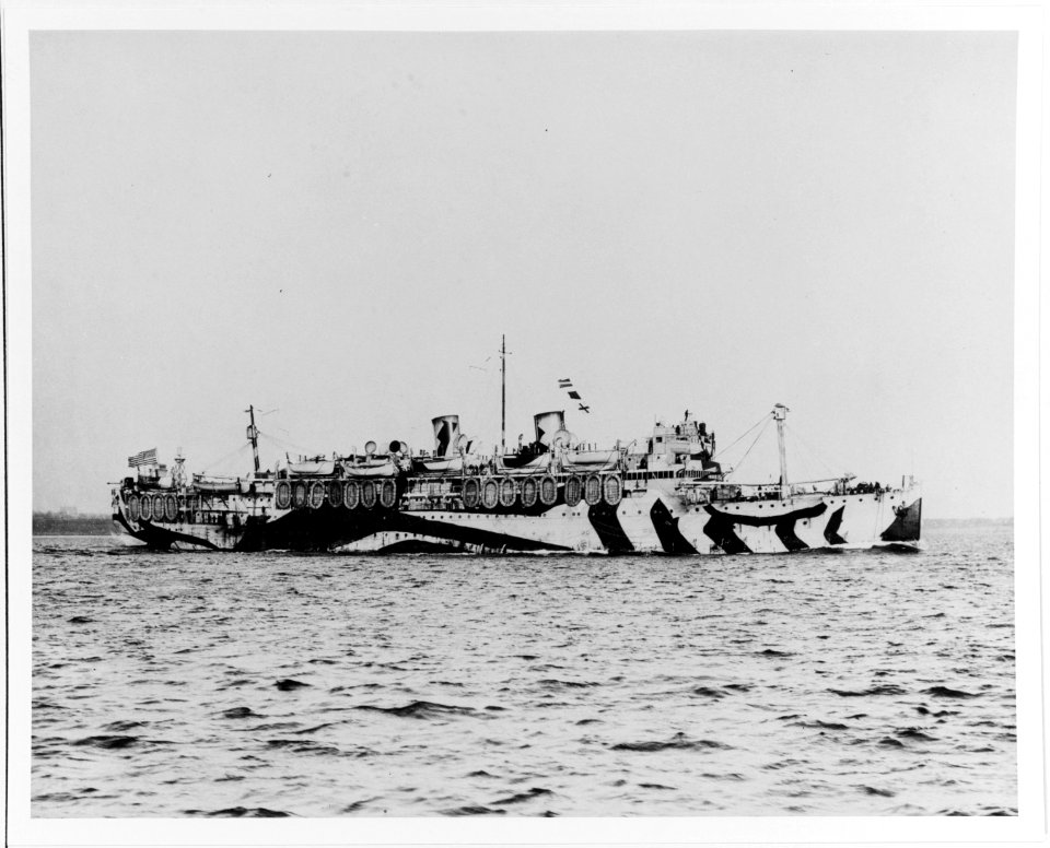 USS Siboney - 19-N-1109