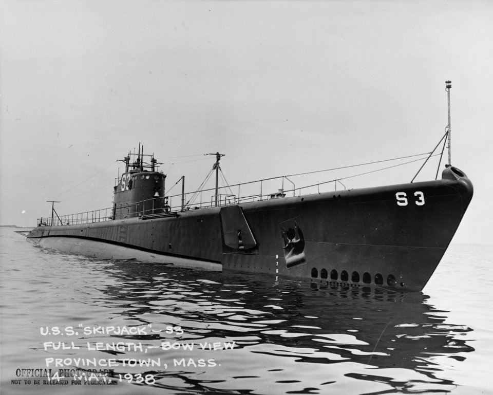 USS Skipjack - 19-N-19055