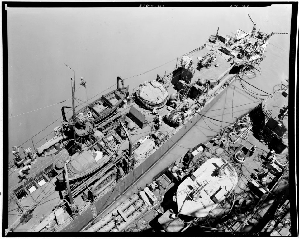 USS Southard (DMS-10) - 19-N-30509