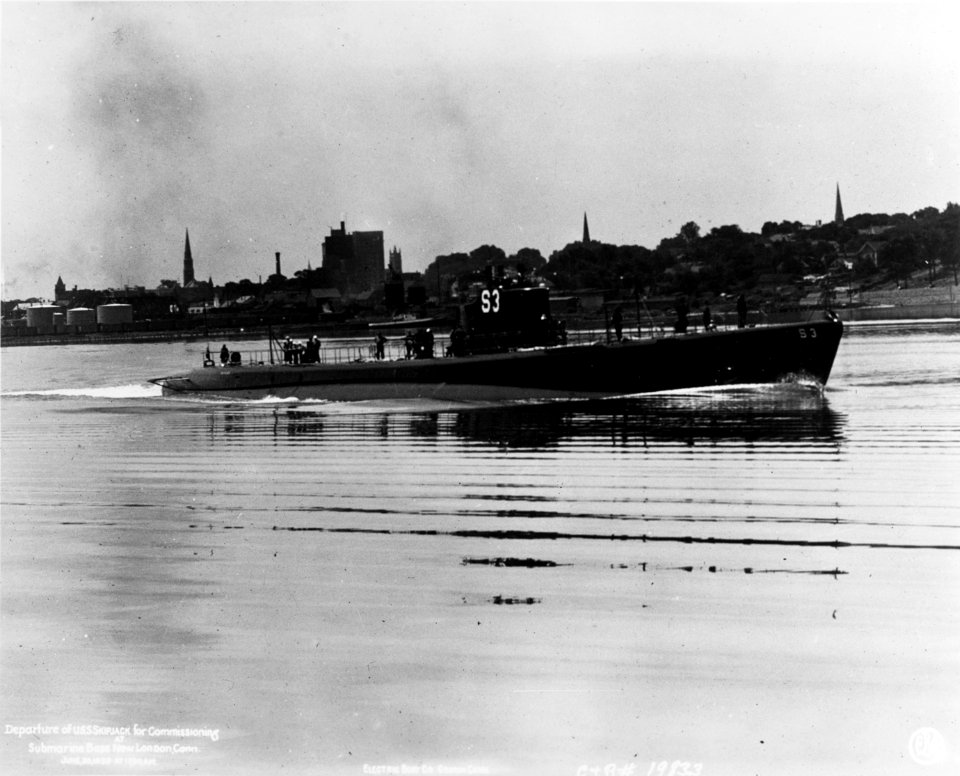 USS Skipjack - 19-N-19833