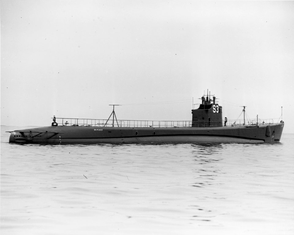 USS Skipjack - 19-N-19031