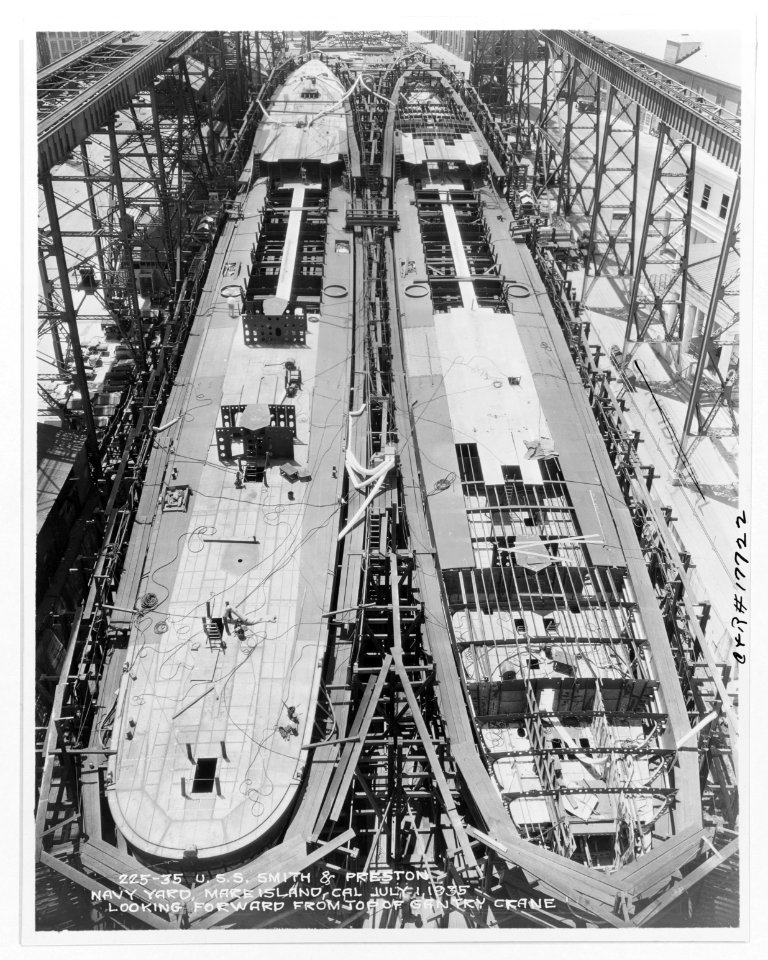 USS Smith (DD-378) USS Preston (DD-379) - 19-N-17722