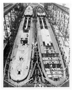 USS Smith (DD-378) USS Preston (DD-379) - 19-N-17722