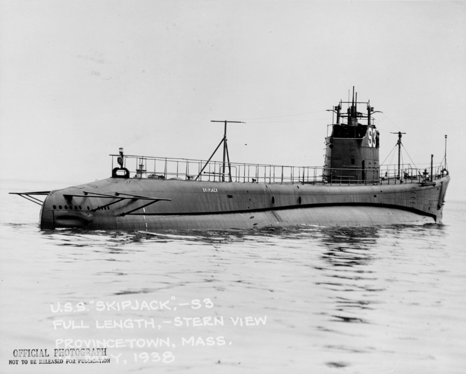 USS Skipjack - 19-N-19054
